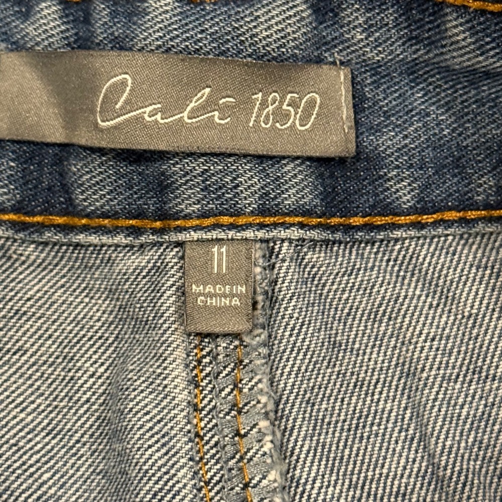 Cali 1850 Womens Rhinestone Studded Wide Leg Jeans Medium Wash Blue Size 11 NWT - Picture 3 of 6